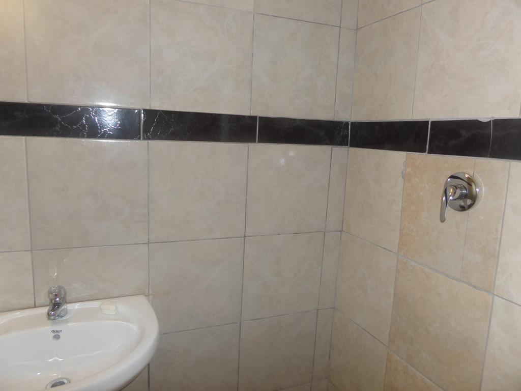 Tshedza Guest House Pretoria Exterior foto