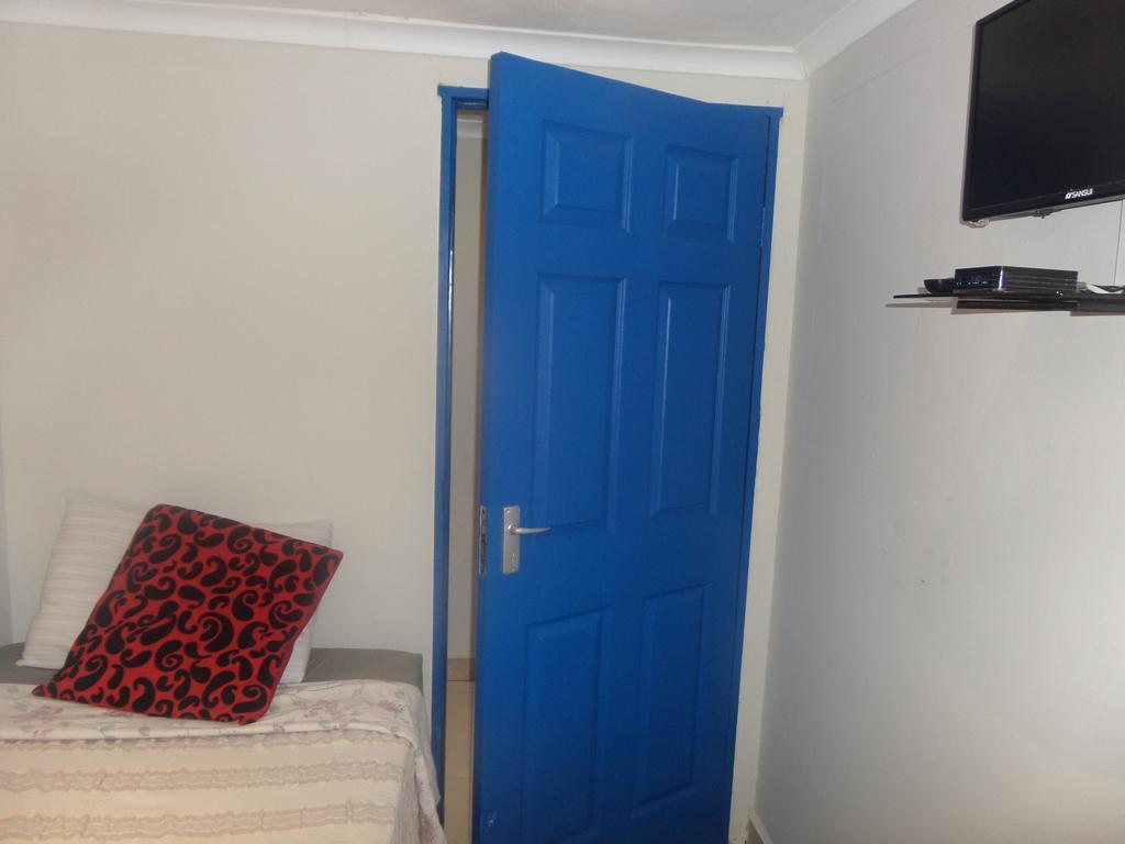 Tshedza Guest House Pretoria Exterior foto