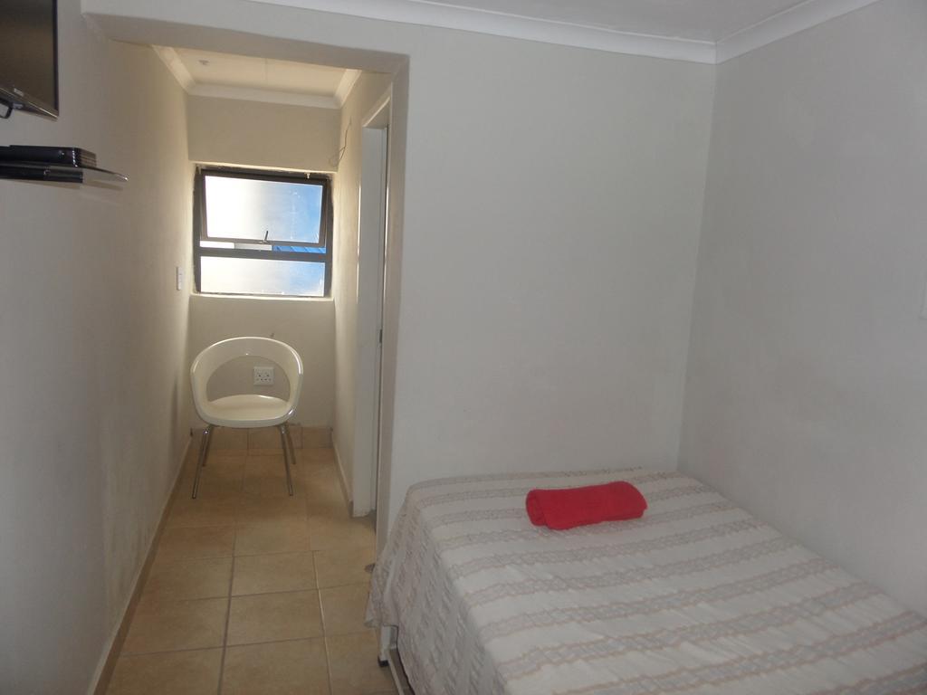 Tshedza Guest House Pretoria Exterior foto